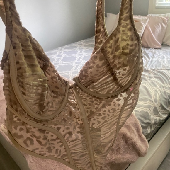 PLT nwt Corset - Picture 2 of 7